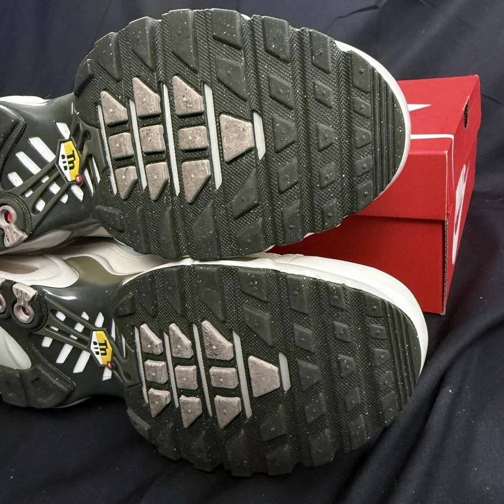 Size 10 Nike Air Max Plus Phantom Neutral Olive Green Mens Running Shoes